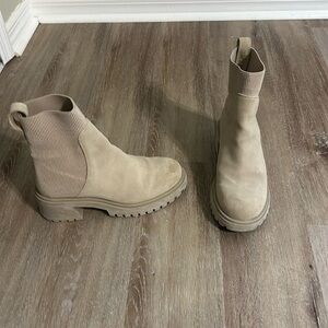Steve Madden Boots